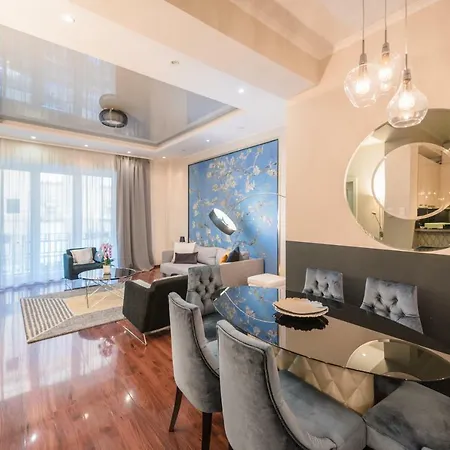 Apartment Oasis - Liberty Bridge *