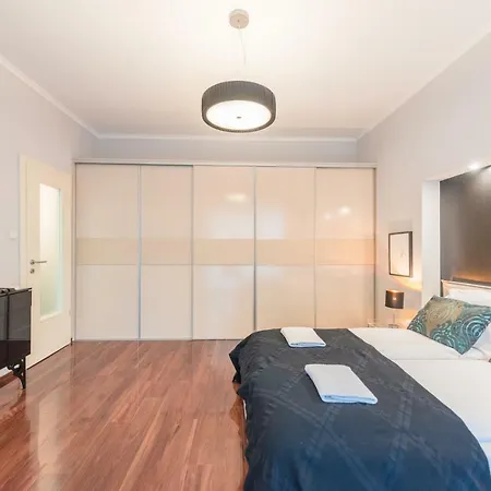 Oasis - Liberty Bridge Apartamento