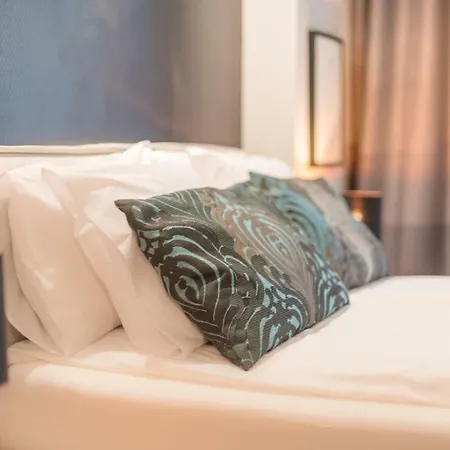 Oasis - Liberty Bridge Apartamento